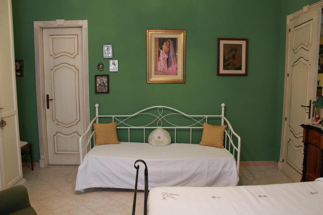 B&B Betania Riposto Bagian luar foto
