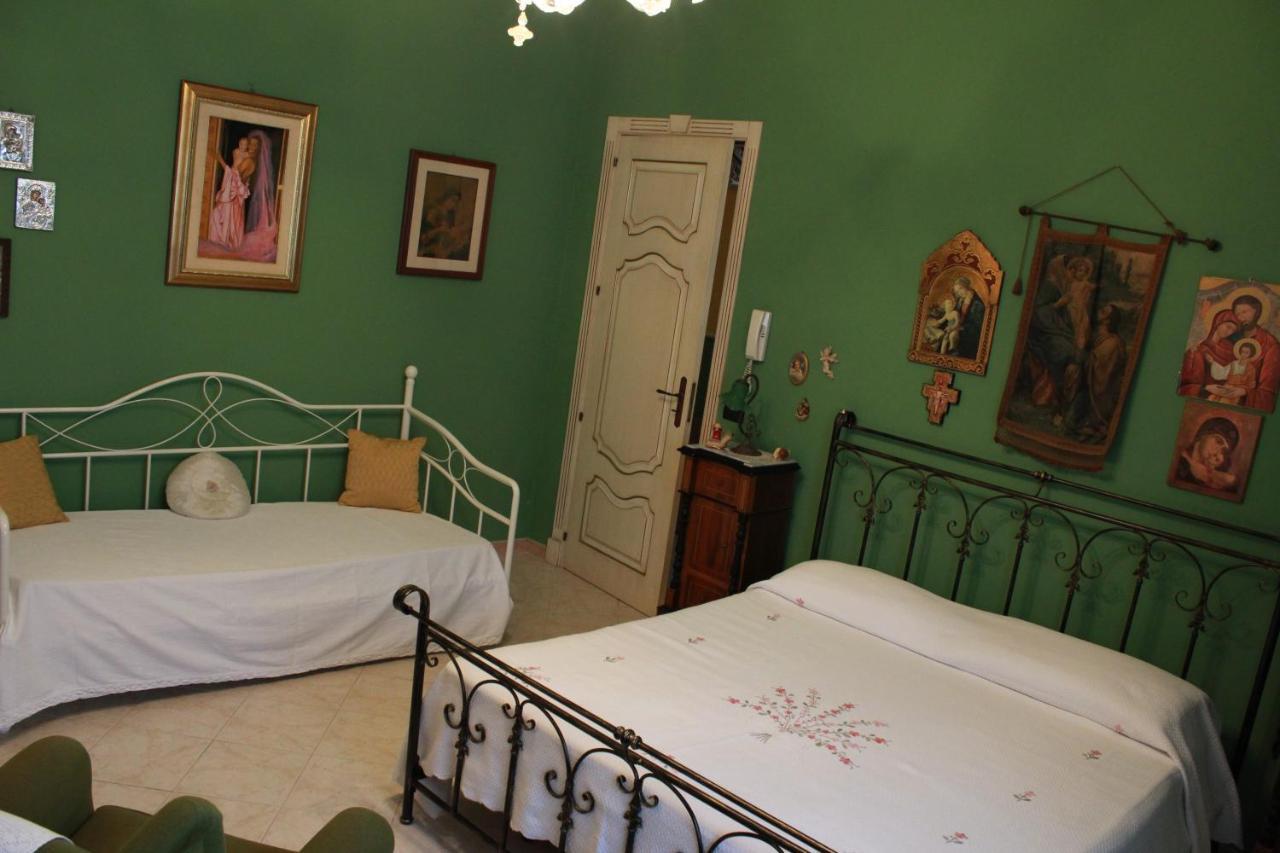 B&B Betania Riposto Bagian luar foto