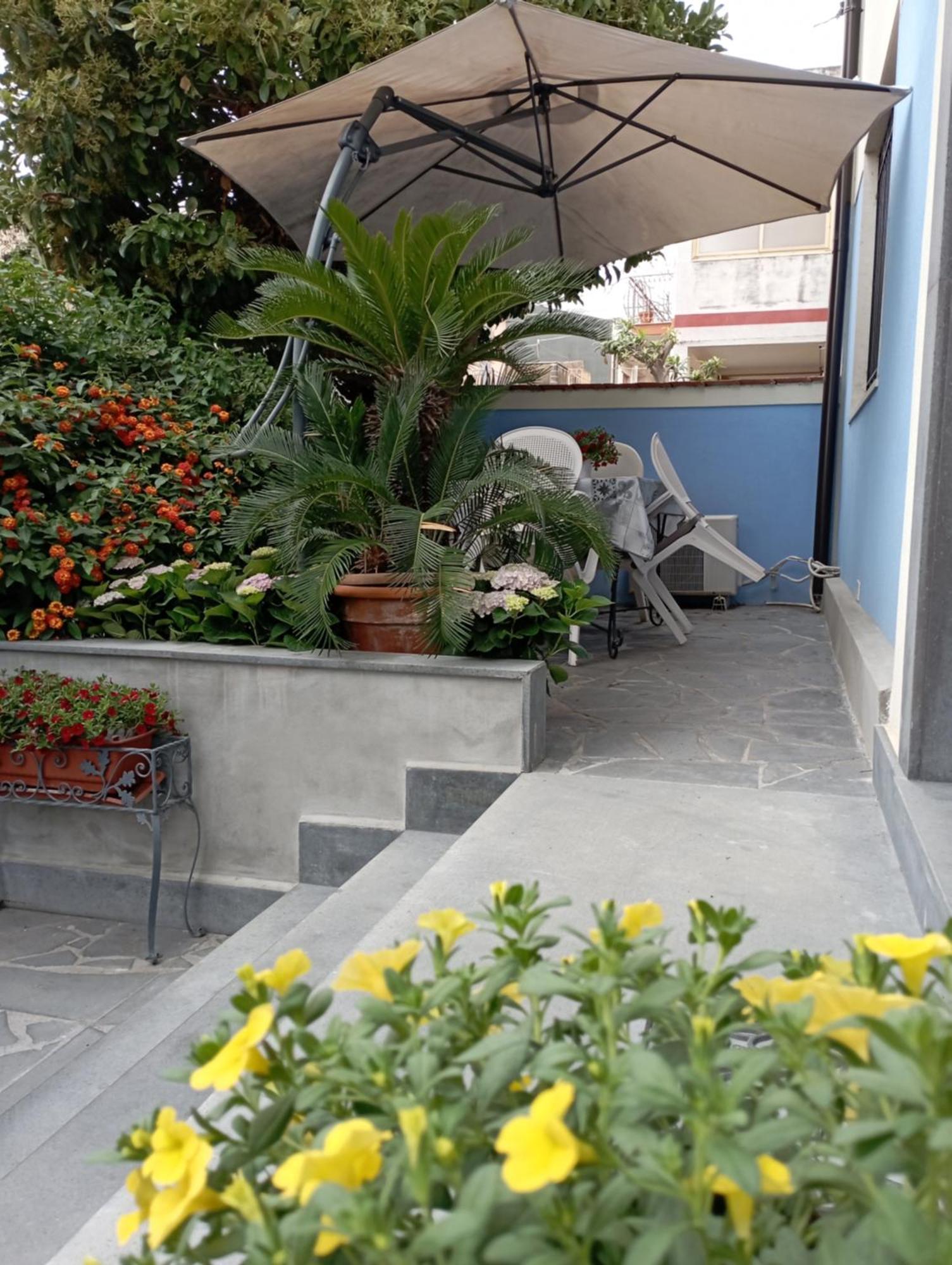 B&B Betania Riposto Bagian luar foto